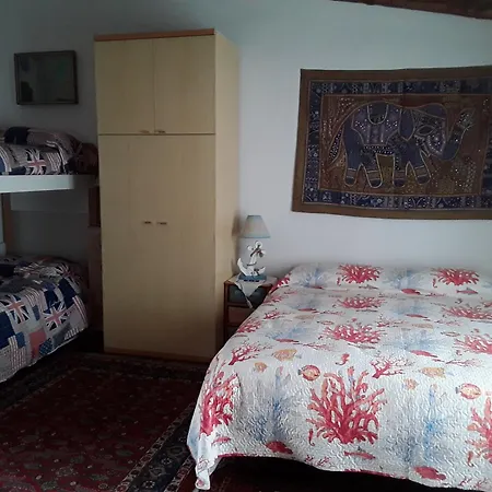 L'onda Guest house